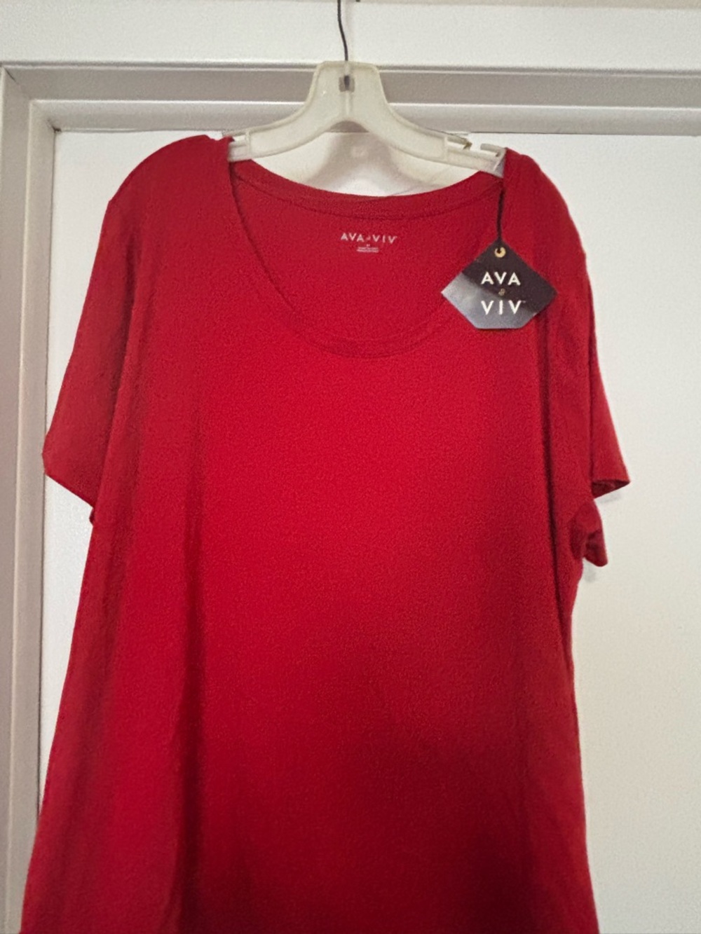 Ava & Viv Bright Red Scoop Neck Short Sleeve Top